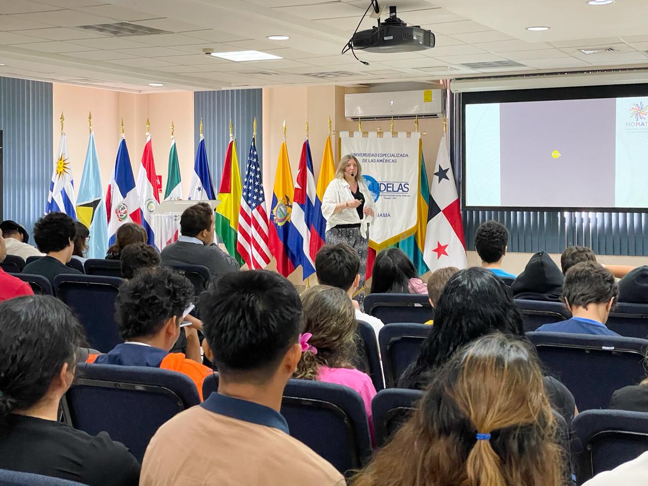 UDELAS impulsa el aprendizaje de las matemáticas con enfoque innovador y participativo