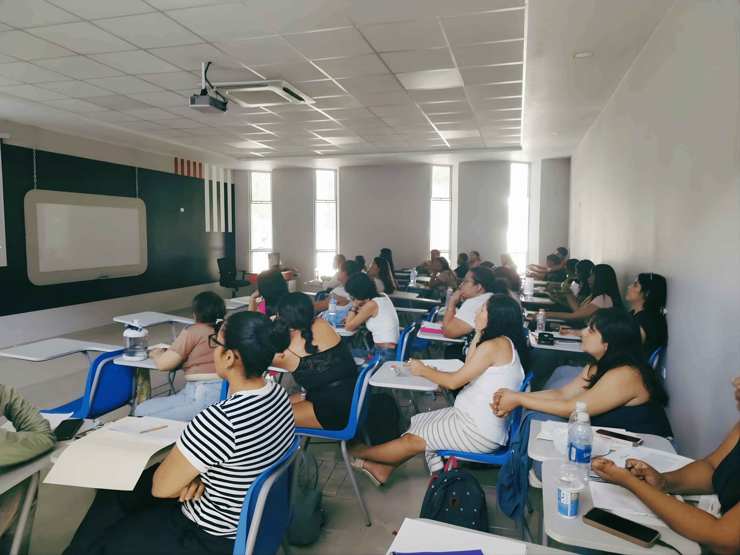 De Panamá a Perú: UDELAS y la Universidad César Vallejo fortalecen el intercambio académico en psicología