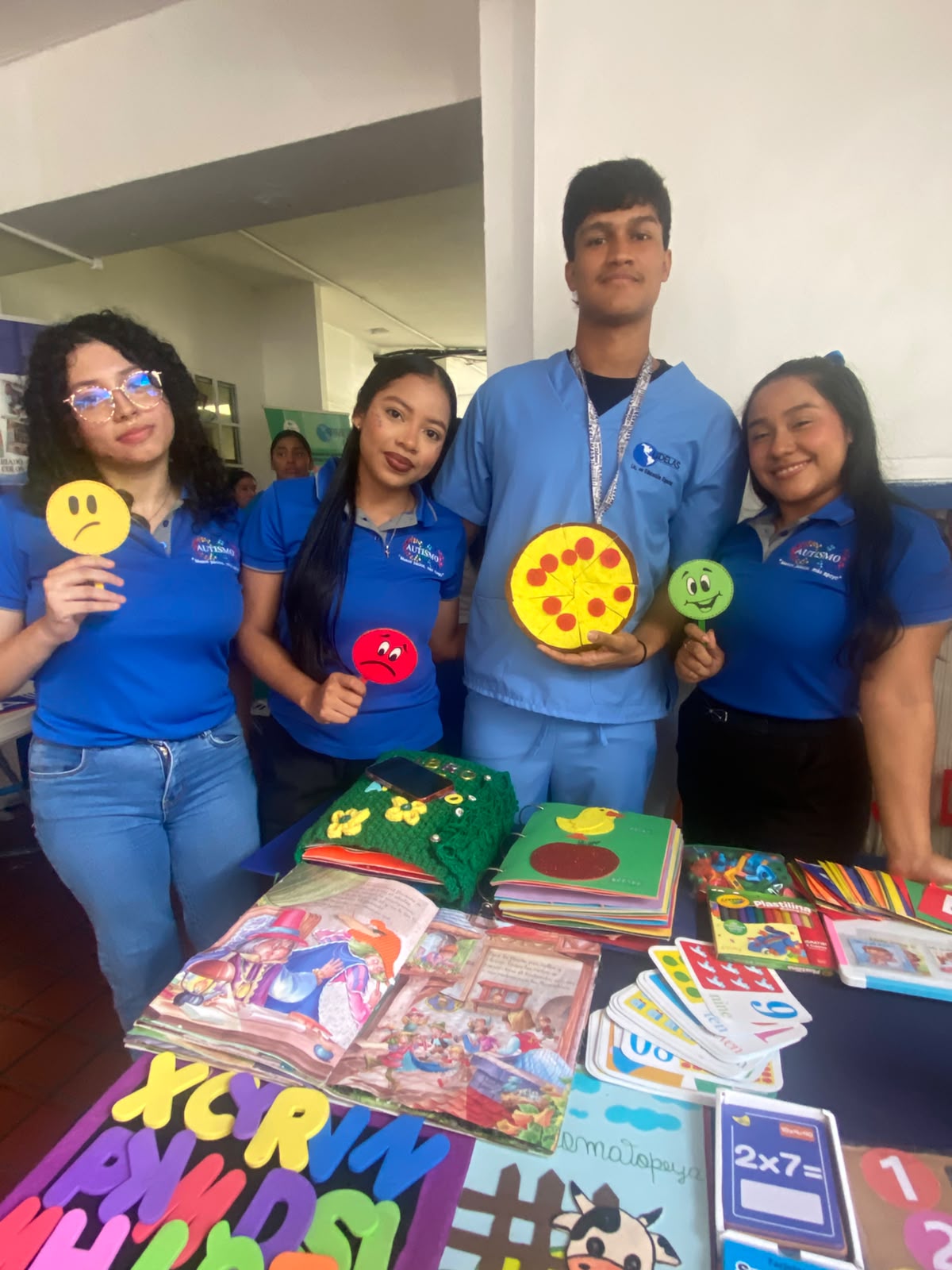  Estudiantes de UDELAS realizan Voluntariado fortalece valores y compromiso social 
