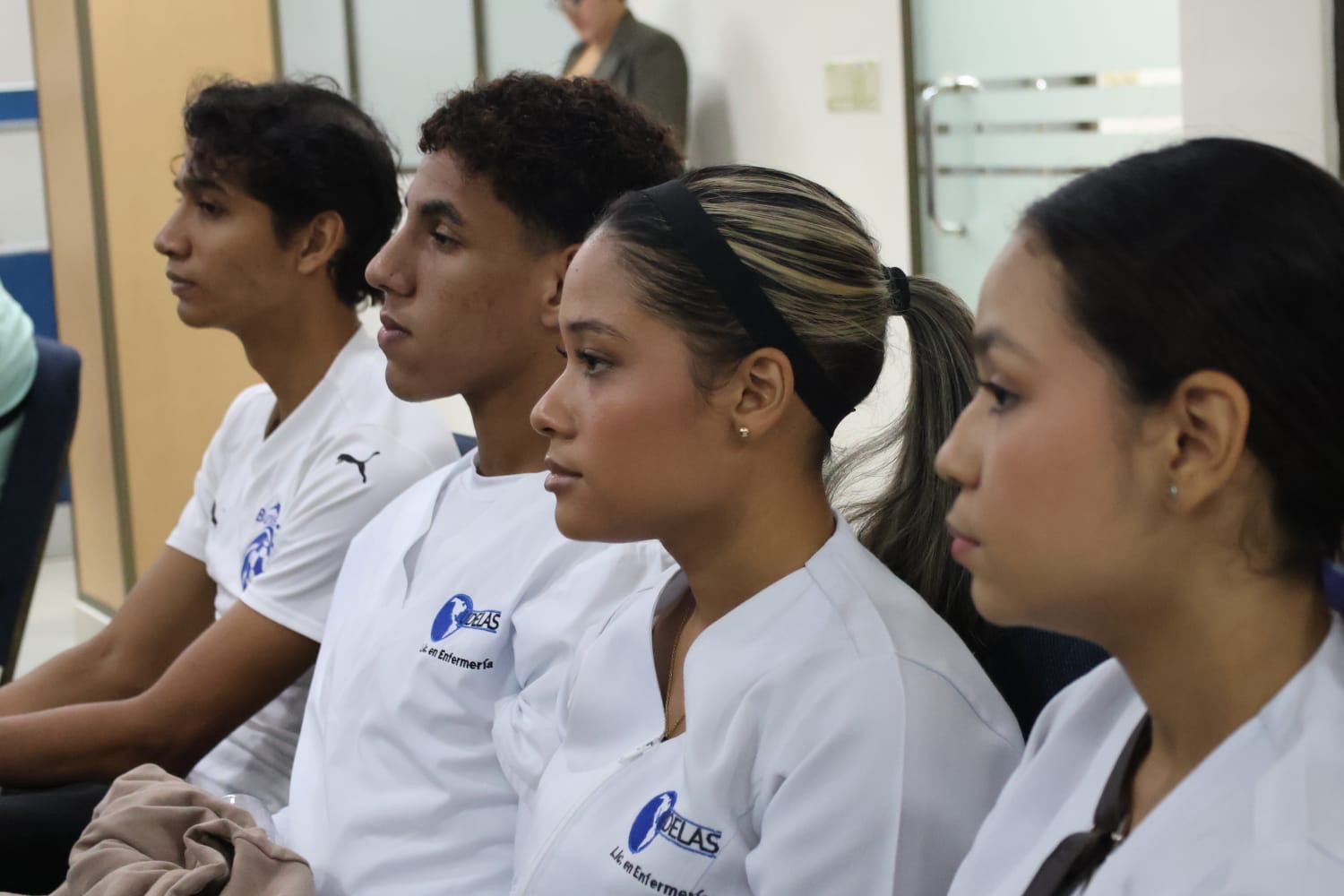 Más de 2,100 estudiantes reciben apoyo económico de UDELAS para continuar sus estudios.     