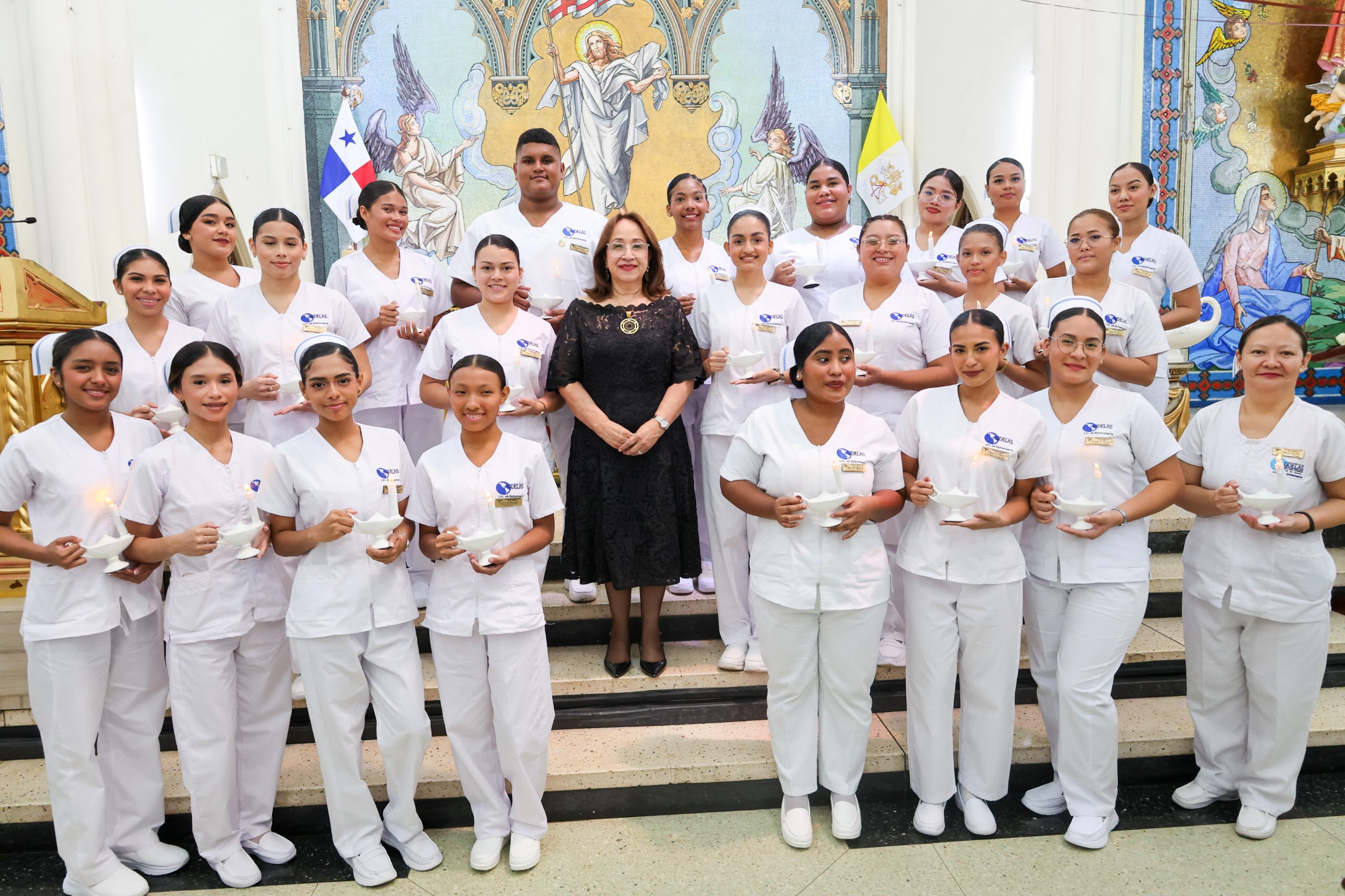Estudiantes de Enfermería de UDELAS comienzan su formación clínica en hospitales del país