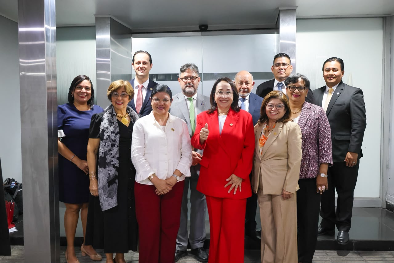 UDELAS sustenta presupuesto de B/.70.7 millones ante la Asamblea Nacional para la vigencia fiscal 2027