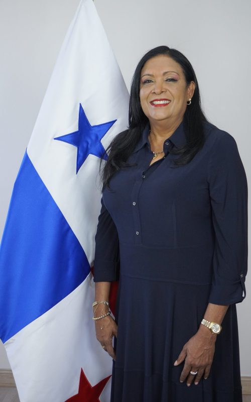 Decana de la facultad ciencias médicas y clínicas